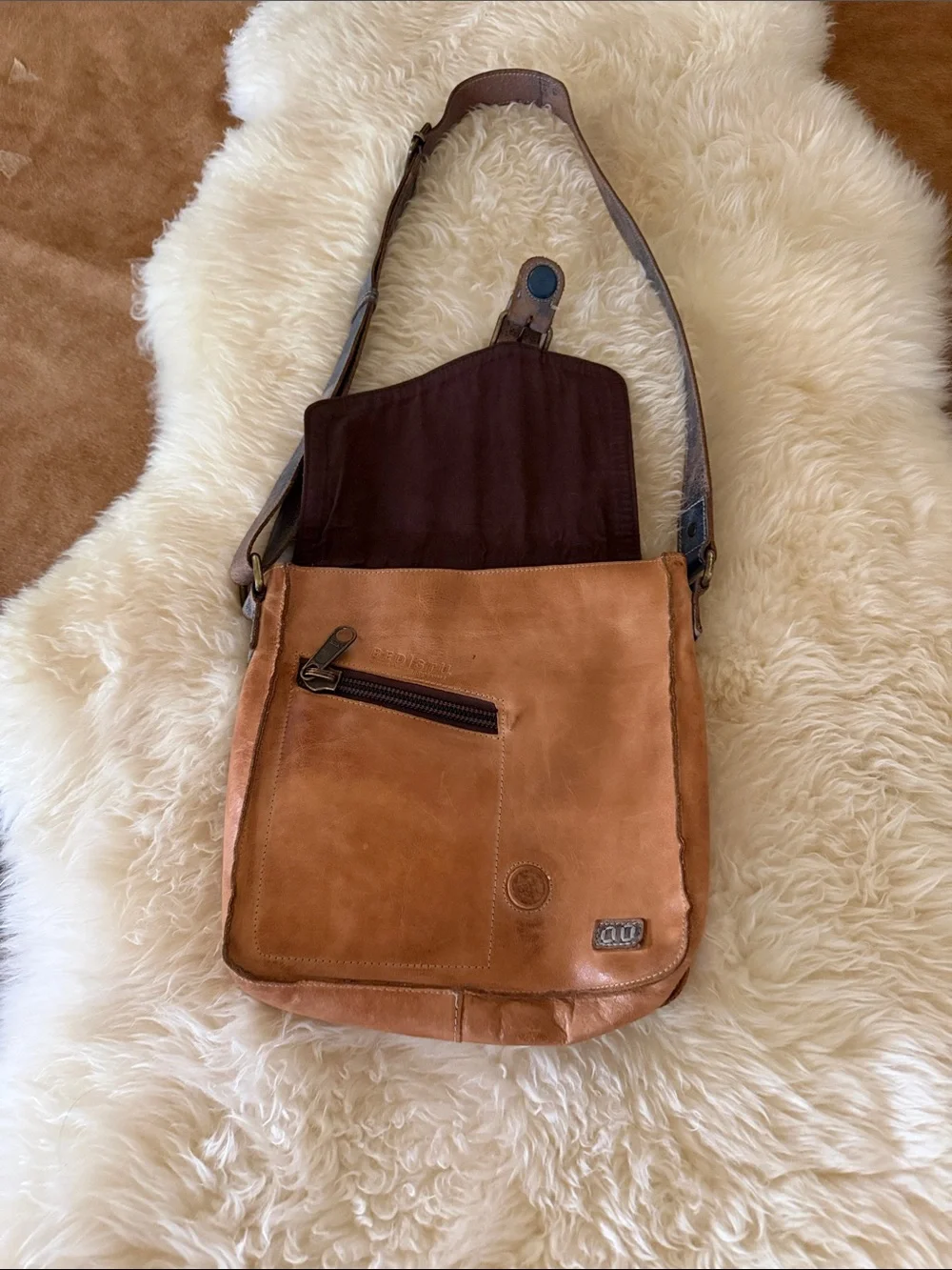 BedStu leather messenger bag